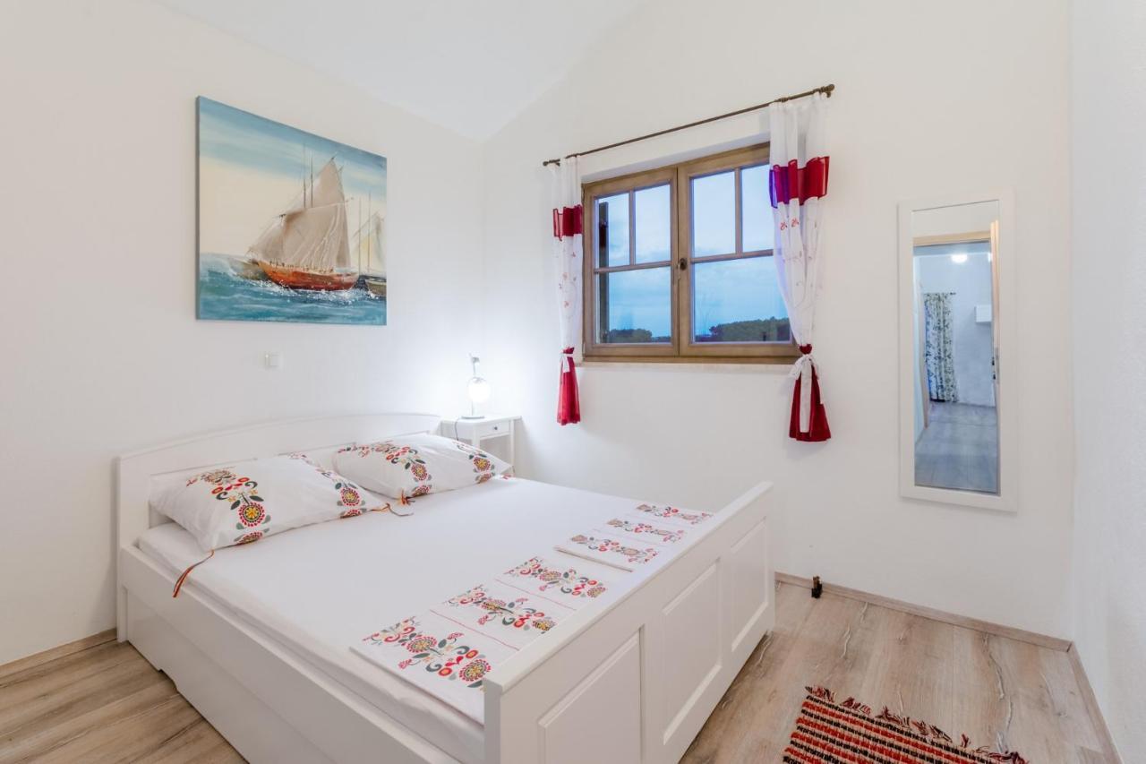 Apartments Villa Kameja Округ-Доньи Номер фото
